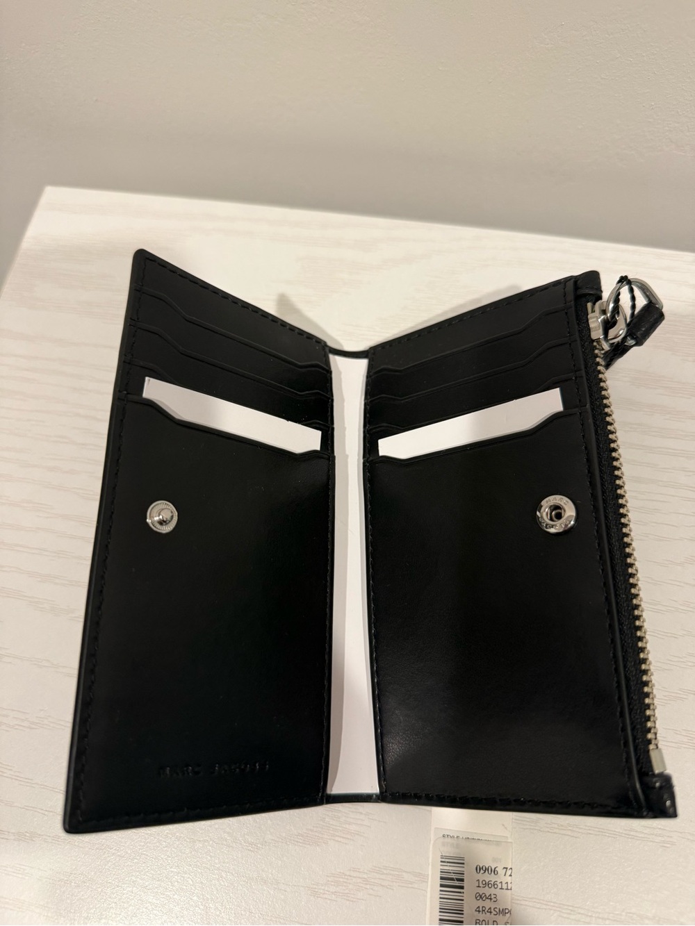 Marc Jacobs Black Pebbled Leather Card Holder with White Logo - Picture 3 of 4